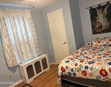 355 Main Street - Photo Thumbnail 7