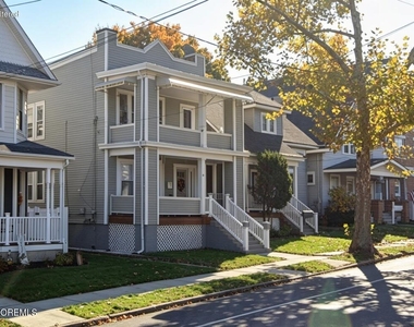 355 Main Street - Photo Thumbnail 17