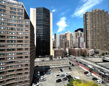 East 36 Street - Photo Thumbnail 5
