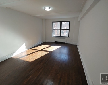 East 38 Street - Photo Thumbnail 2