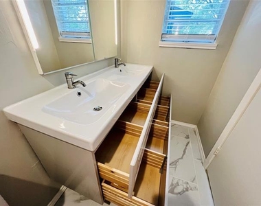 3603 Vinecrest Drive - Photo Thumbnail 11