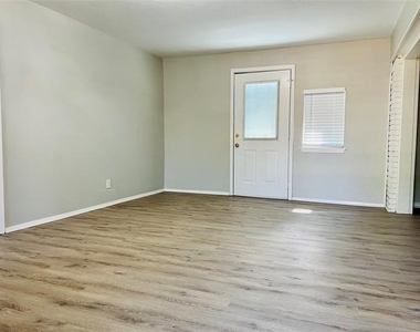 3603 Vinecrest Drive - Photo Thumbnail 6