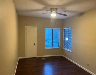 5550 Spring Valley Road - Photo Thumbnail 14