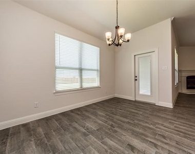 3018 Comal Court - Photo Thumbnail 10