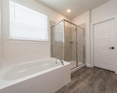 3018 Comal Court - Photo Thumbnail 23