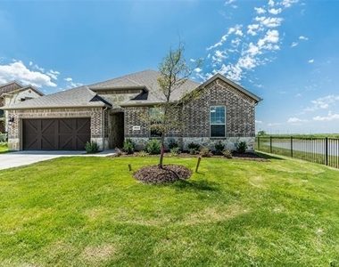 3018 Comal Court - Photo Thumbnail 2