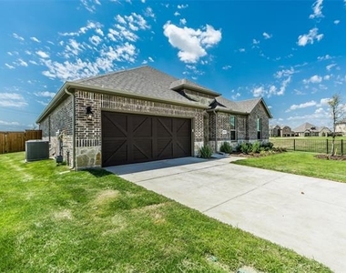 3018 Comal Court - Photo Thumbnail 1