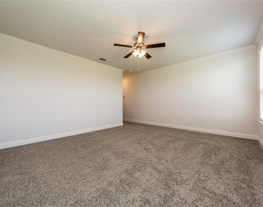3018 Comal Court - Photo Thumbnail 20