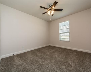 3018 Comal Court - Photo Thumbnail 16
