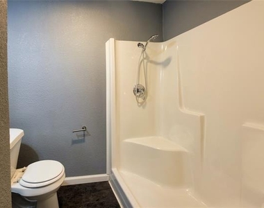 5508 Patton Drive - Photo Thumbnail 9
