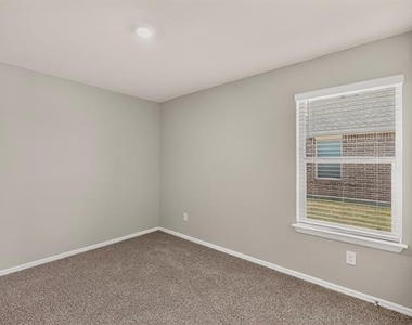 332 Pecos Drive - Photo Thumbnail 25