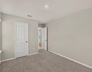 332 Pecos Drive - Photo Thumbnail 30