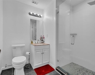 1319 Parkway Court - Photo Thumbnail 33