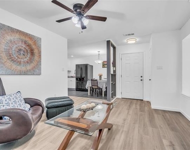 1319 Parkway Court - Photo Thumbnail 22