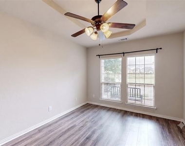 3563 Caruth Lane - Photo Thumbnail 6