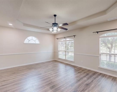 3563 Caruth Lane - Photo Thumbnail 8