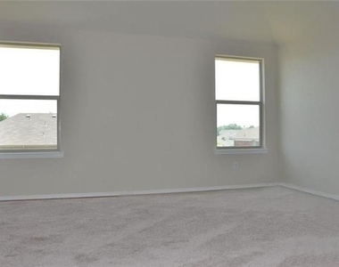424 Cypress Hill Drive - Photo Thumbnail 6