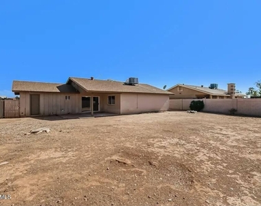 834 E E Glade Ave, Avenue - Photo Thumbnail 11