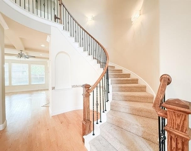 7048 Fullerton Circle - Photo Thumbnail 21