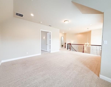 7048 Fullerton Circle - Photo Thumbnail 23