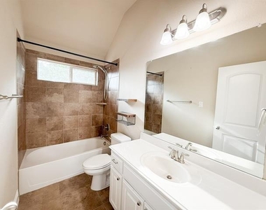 7048 Fullerton Circle - Photo Thumbnail 26