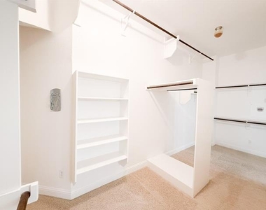 7048 Fullerton Circle - Photo Thumbnail 16