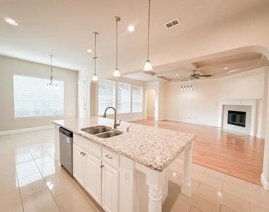 7048 Fullerton Circle - Photo Thumbnail 9