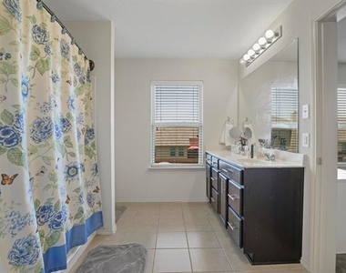 5305 Wharfside Place - Photo Thumbnail 18
