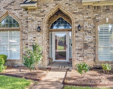 2913 Bellerive Drive - Photo Thumbnail 1