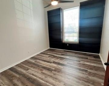 1123 Brigham Drive - Photo Thumbnail 10