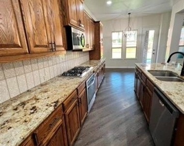 1123 Brigham Drive - Photo Thumbnail 6