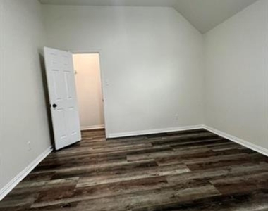 1123 Brigham Drive - Photo Thumbnail 36