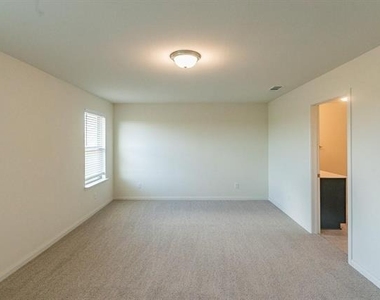 6116 Obsidian Creek Court - Photo Thumbnail 10