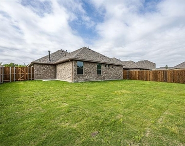 1516 Elizabeth Street - Photo Thumbnail 30