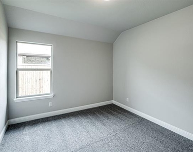 1516 Elizabeth Street - Photo Thumbnail 26