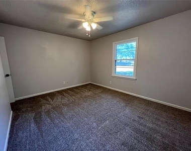 213 Wanda Way - Photo Thumbnail 20