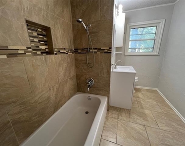 213 Wanda Way - Photo Thumbnail 25