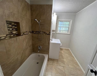 213 Wanda Way - Photo Thumbnail 26