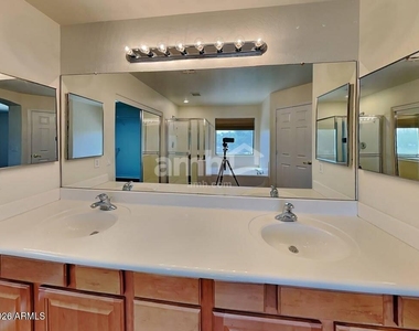 14493 W W Weldon Avenue Avenue - Photo Thumbnail 8