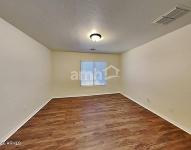 14493 W W Weldon Avenue Avenue - Photo Thumbnail 4