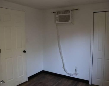 10301 E Illini Street - Photo Thumbnail 5