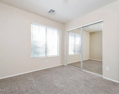 40092 N Calabria St Neck - Photo Thumbnail 9