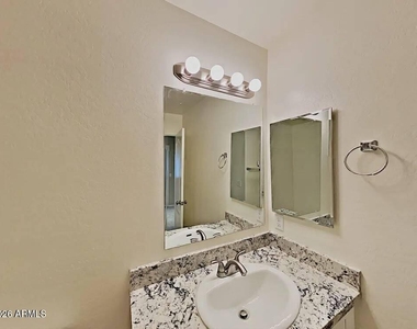 12759 W W Desert Mirage Dr Drive - Photo Thumbnail 9