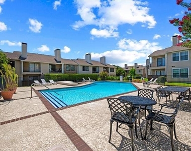 4748 Old Bent Tree Lane - Photo Thumbnail 15