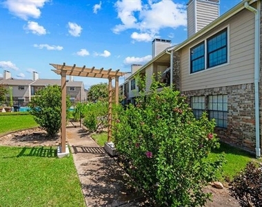 4748 Old Bent Tree Lane - Photo Thumbnail 17