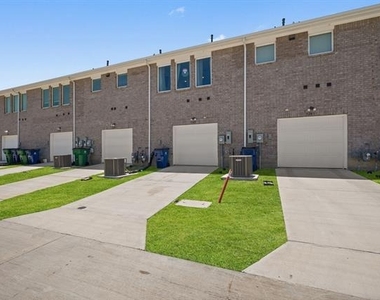 5243 Legacy Street - Photo Thumbnail 23
