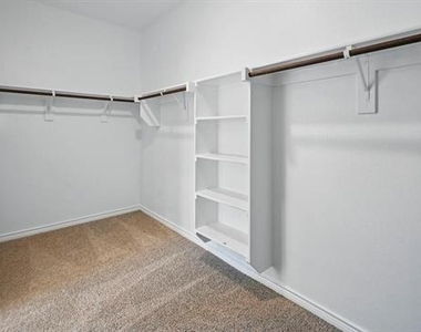 2112 Eugene Street - Photo Thumbnail 25