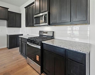 2112 Eugene Street - Photo Thumbnail 8