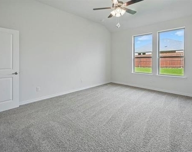 2112 Eugene Street - Photo Thumbnail 24