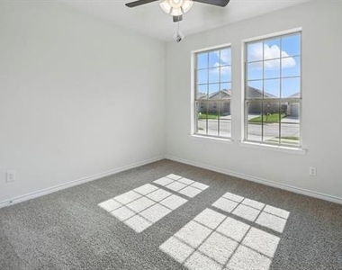 2112 Eugene Street - Photo Thumbnail 17